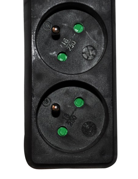 Multiprise 4P PRO noir câble 1.5m 3G1.5